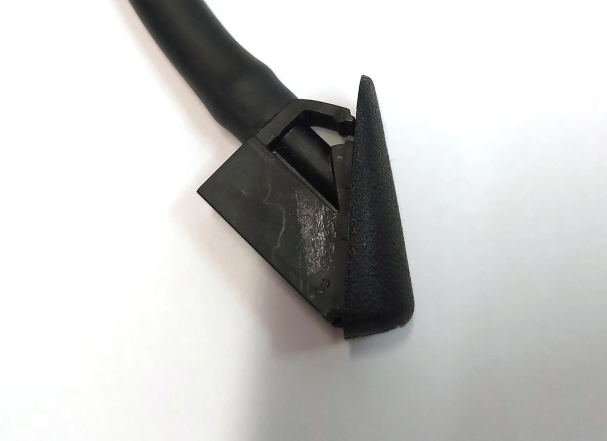 1 Форсунка склоомивача віялова Tesla model S, model S REST 1052887-00-C