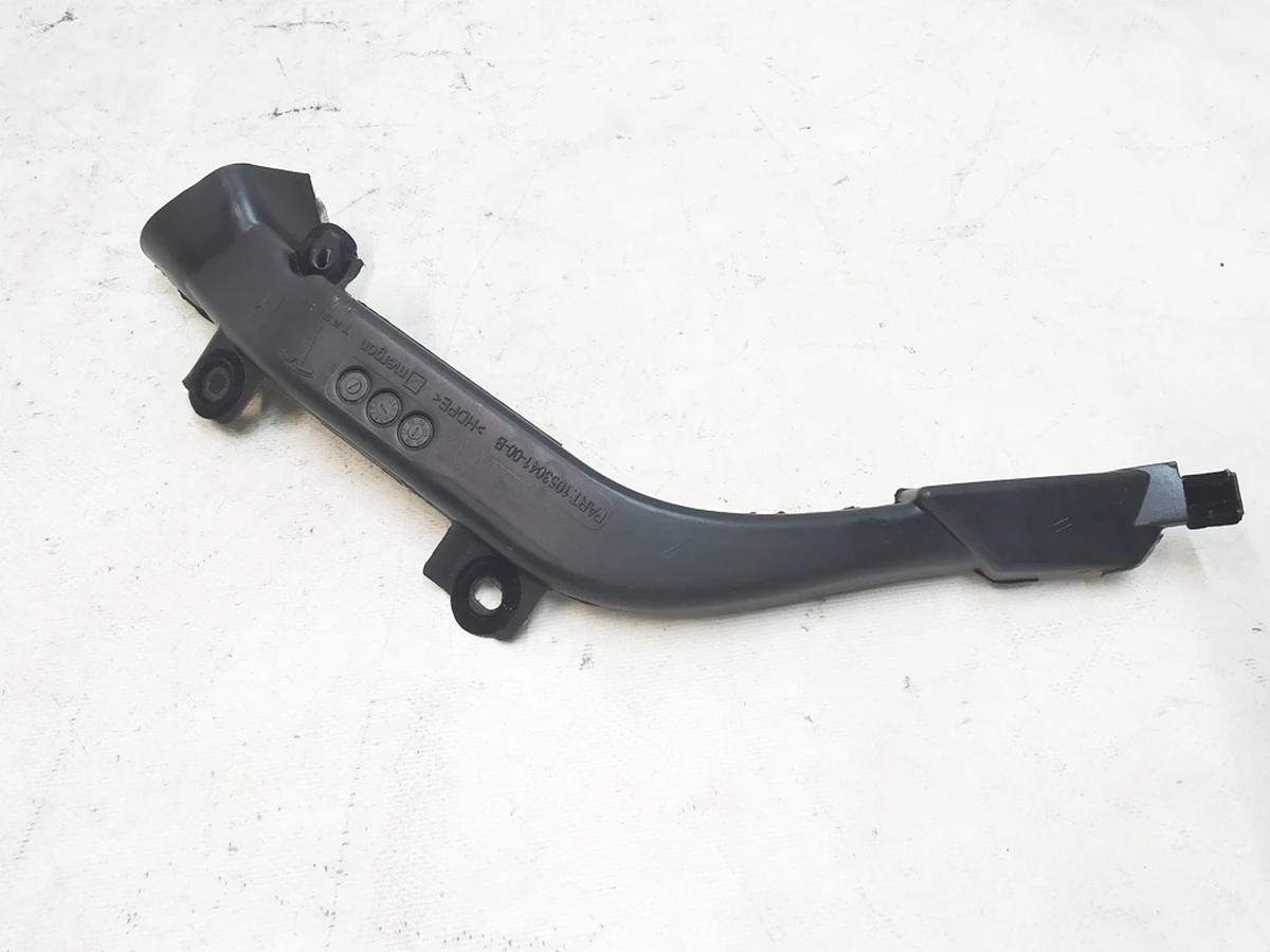 3 Воздуховод инструментальной панели (mergon) правый Tesla Model S REST, Model X 1053041-00-C