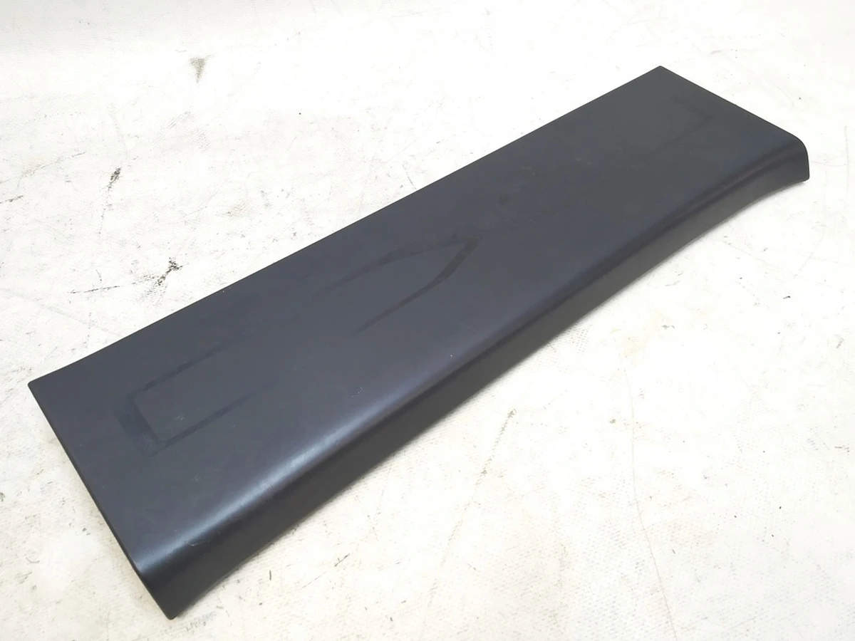 17 Накладка порога права задніх дверей (метал) з пошкодженням Tesla model X 1053195-00-F