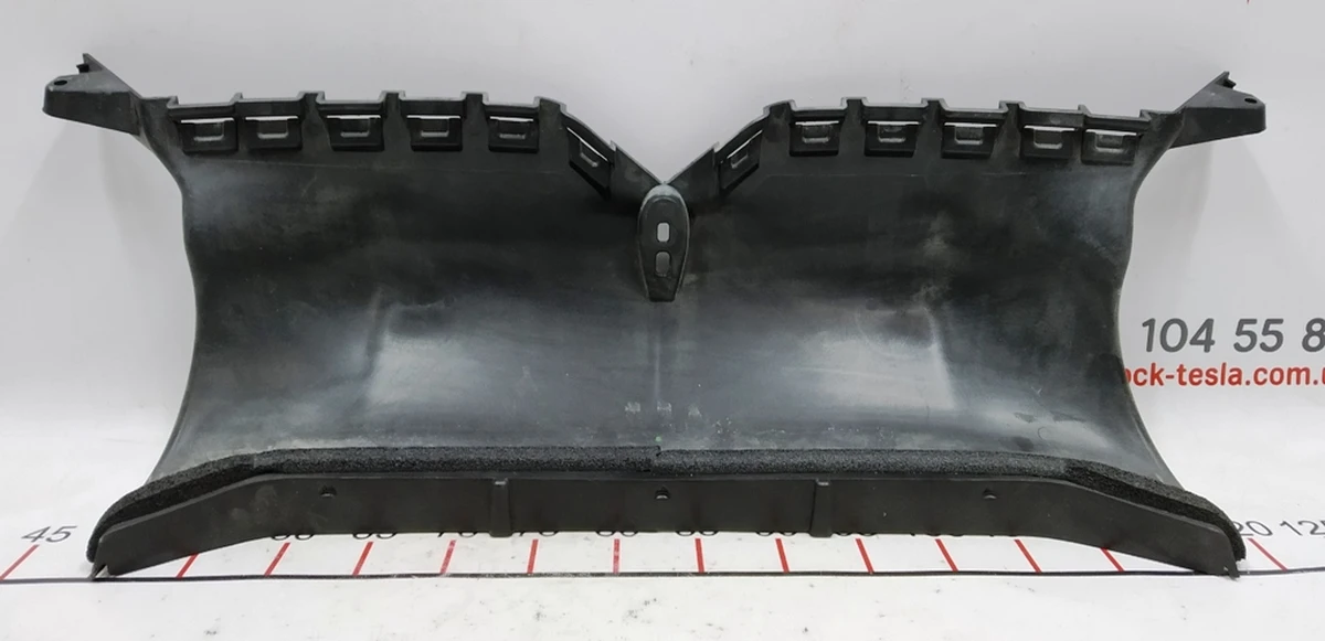 4 Повітропровід приймальний переднього бампера верхня частина Tesla model X 1050223-00-D