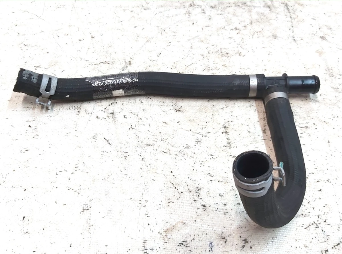 11 Шланг системи охолодження T-подібний Tesla model X 1053587-00-E