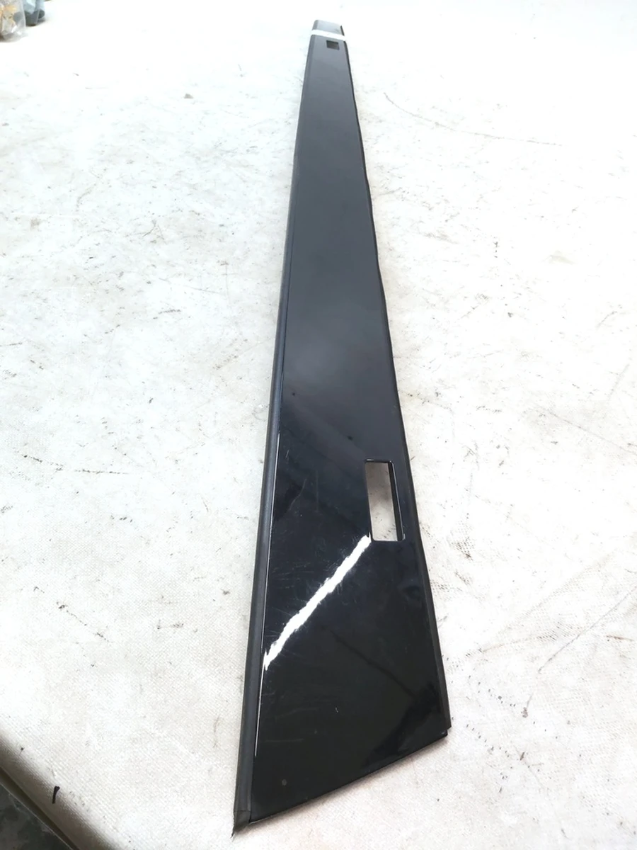 2 PAINTED SIDE APPLIQUE LH KIT, SERVICE without plugs Tesla model S REST 1053618-S0-B