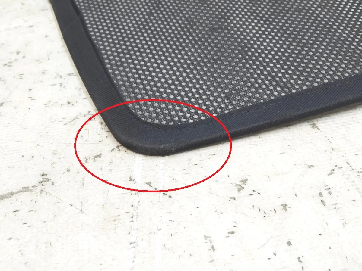 4 Шторка (сітка) сонцезахисна панорами передня 510х980 мм вживана Tesla Model S 1053620.