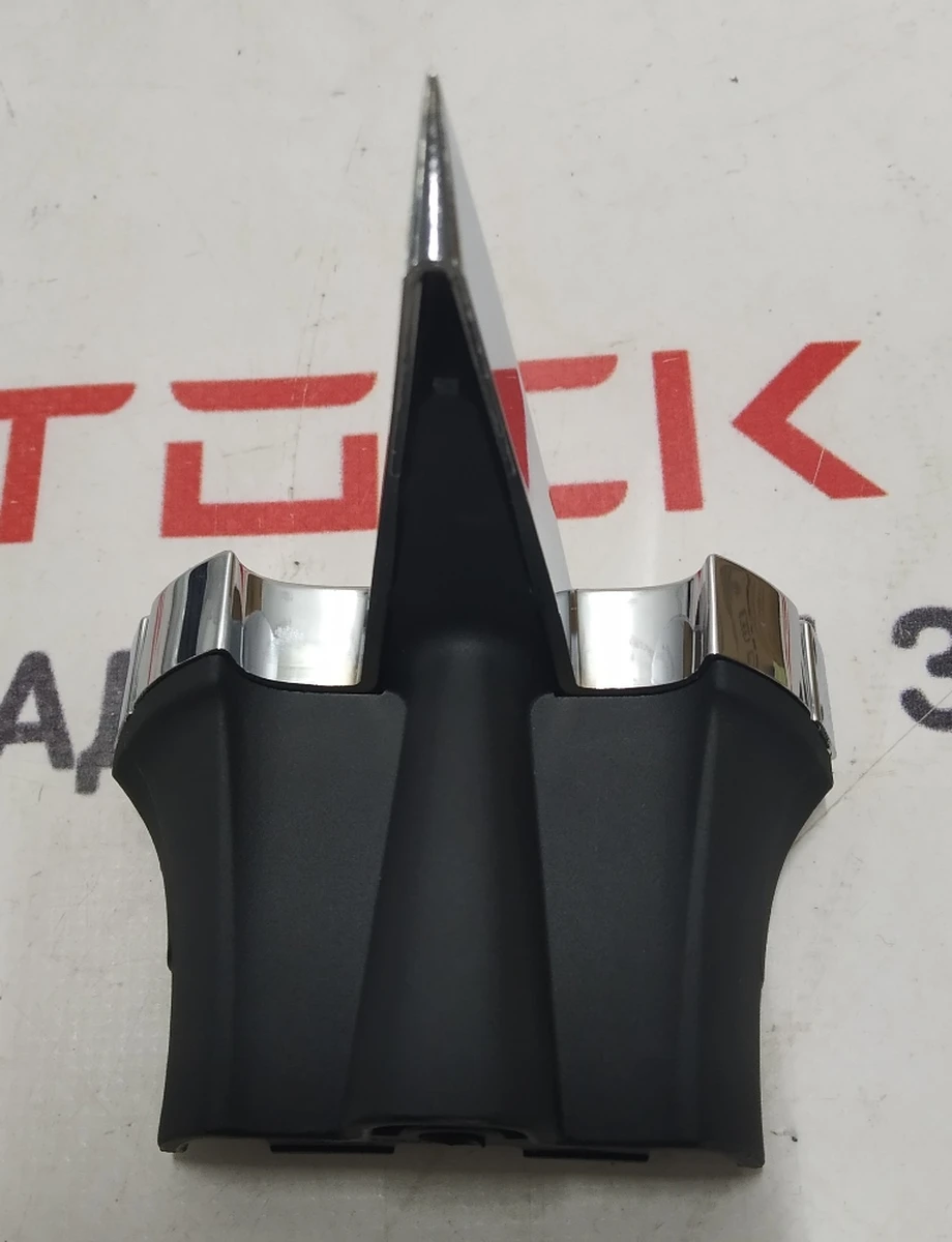 2 Знак "Т" переднього бампера Tesla model S REST 1056386-00-F