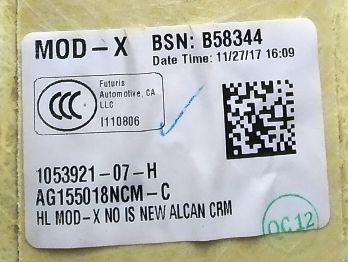 1 Облицювання стелі NEW ALCANTARA CREAM Tesla model X 1053921-07-L