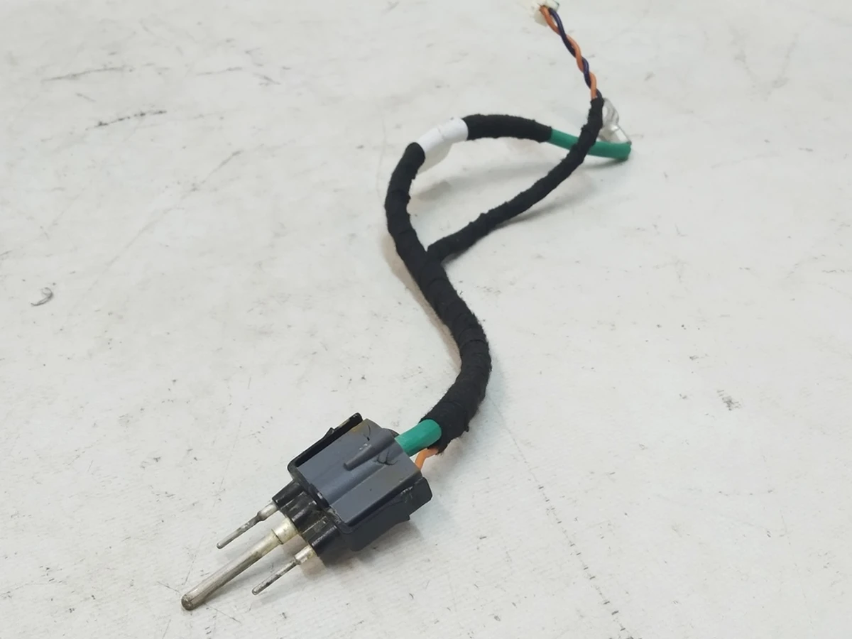 12 Кабель порту зарядки HARN TRIDENT DATA-GND EV INLET зі слідами окислення Tesla Model X 1054074-00-C