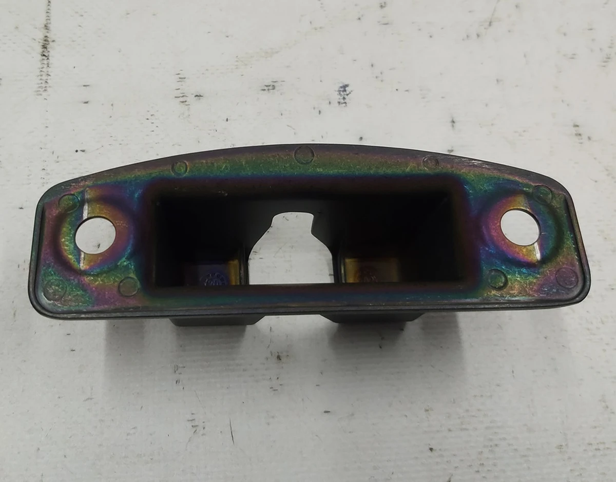 4 Крышка замка дверей задних NEW Tesla model X 1054149-00-G