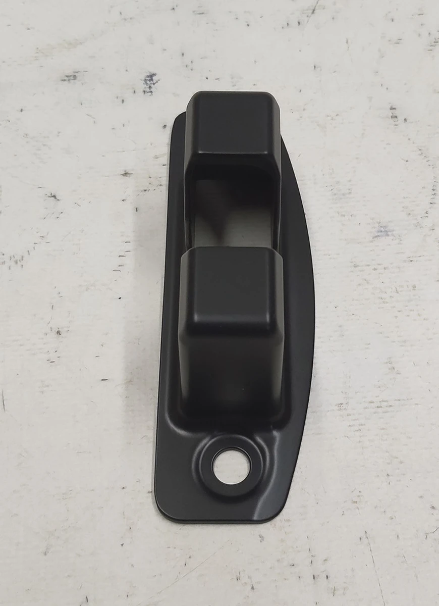 4 Крышка замка дверей задних NEW Tesla model X 1054149-00-G