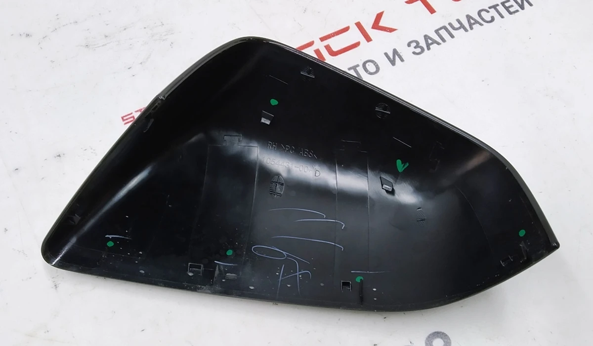 4 Накладка зеркала наружного правого верхняя (скорлупа) черный PBSB Tesla Model X 1054431-01-D