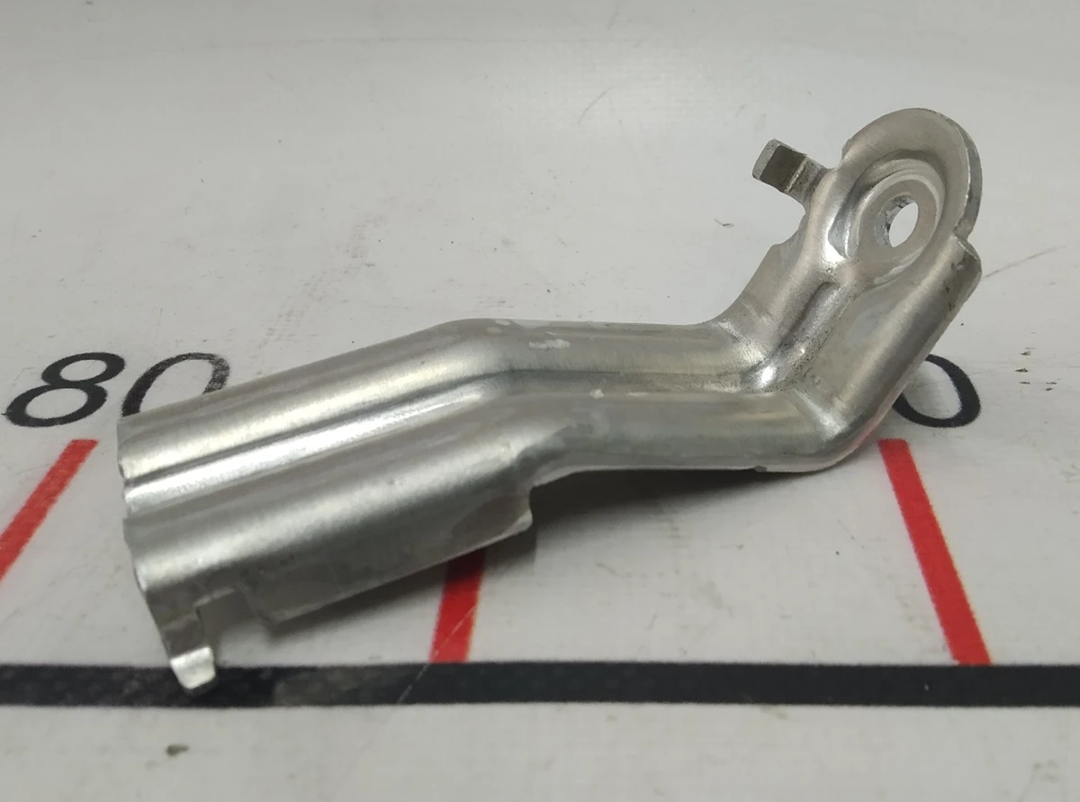 35 Кронштейн насоса системи охолодження Tesla model X 1054528-00-C