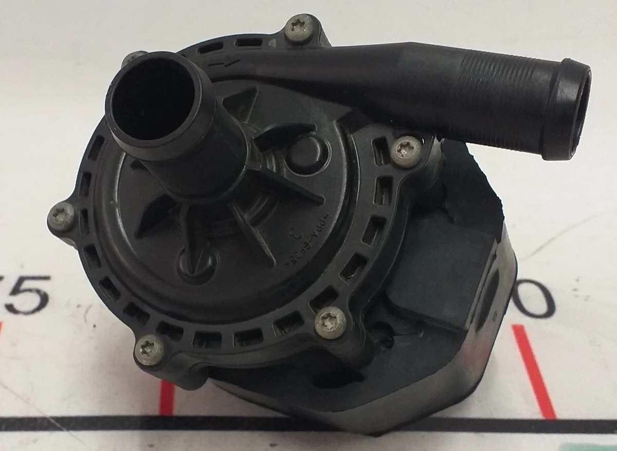 34 Насос охолоджуючої рідини FWD ISO 271 Tesla model X 1054529-00-G