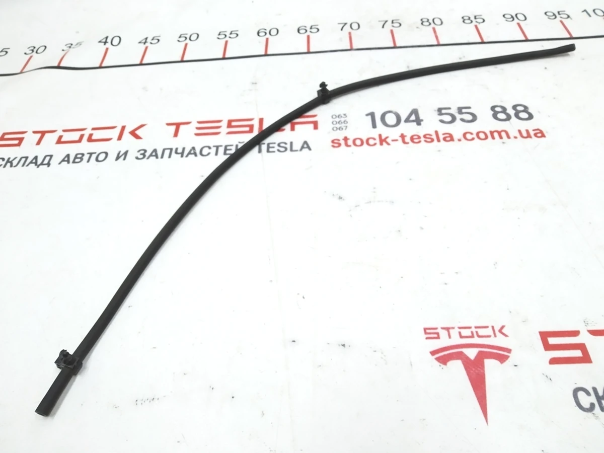 2 Магистраль омывателя лобового стекла шланг резиновый 1/2 Tesla model S, model S REST 1054647-00-A
