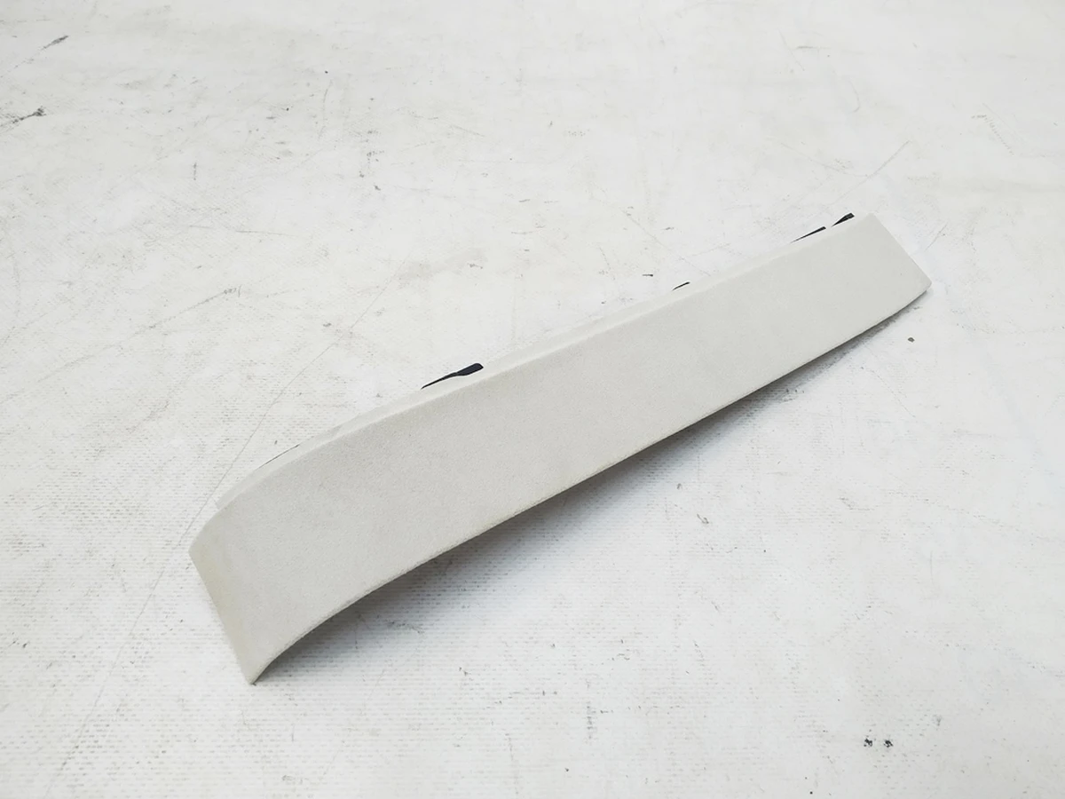 1 Облицювання дверей задніх правих сторона стійки B NEW ALCANTARA CREAM Tesla model X 1055012-07-J