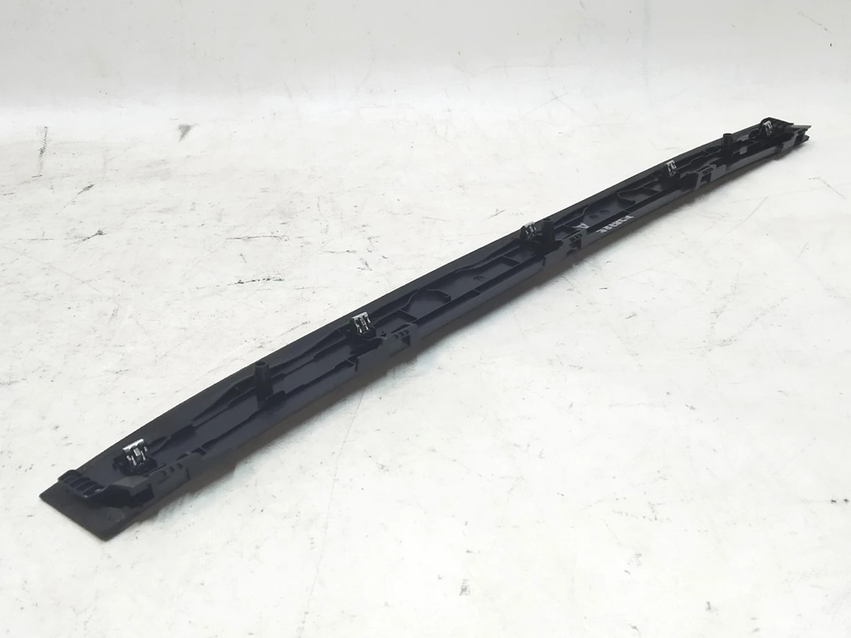 3 Falcon door upper trim mid - right hand ALCN BLK used Tesla Model X 1055011-04-E