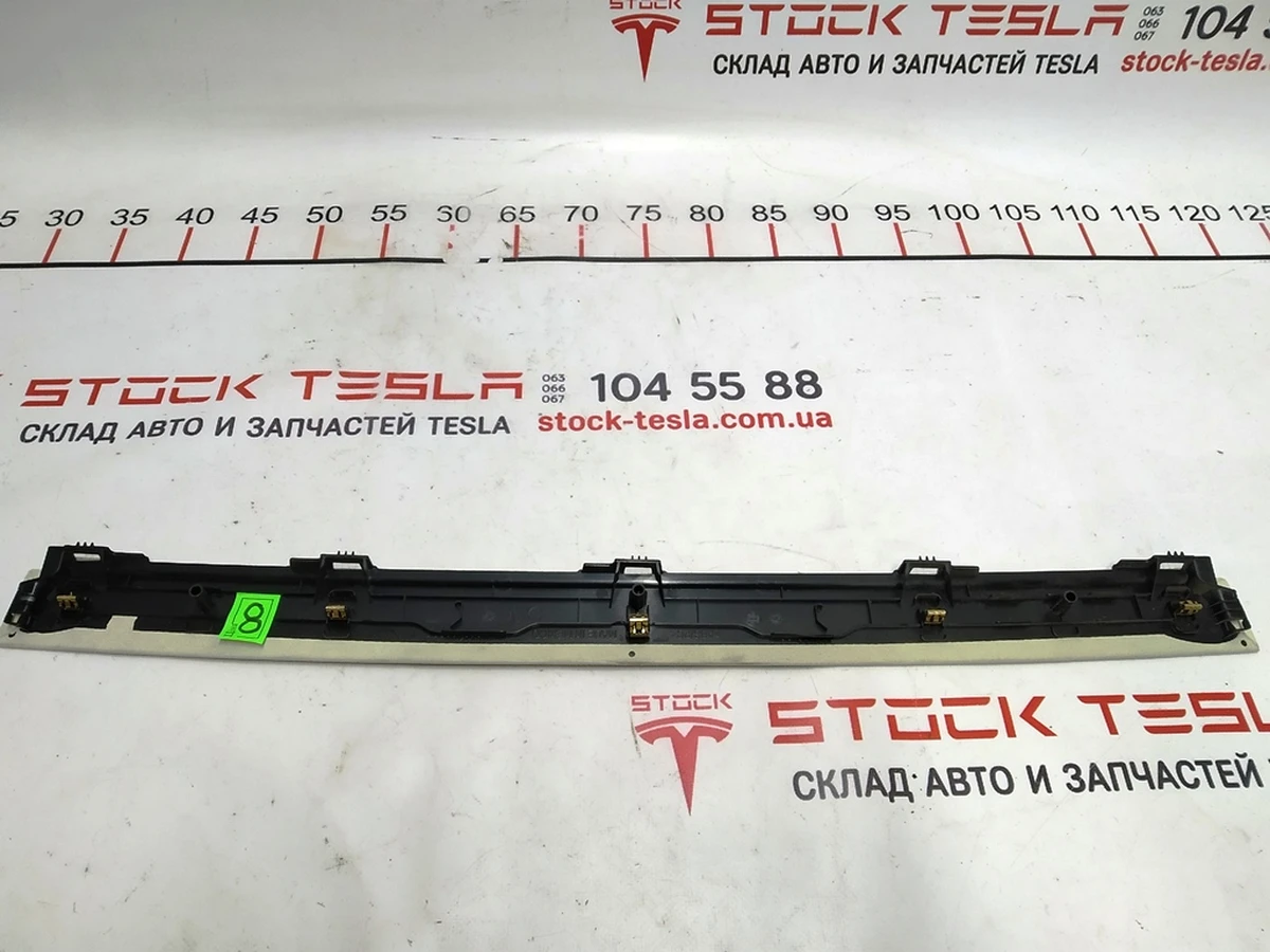 3 Облицювання дверей задніх лівих верх NAL CRM Tesla Model X 1055049-07-E