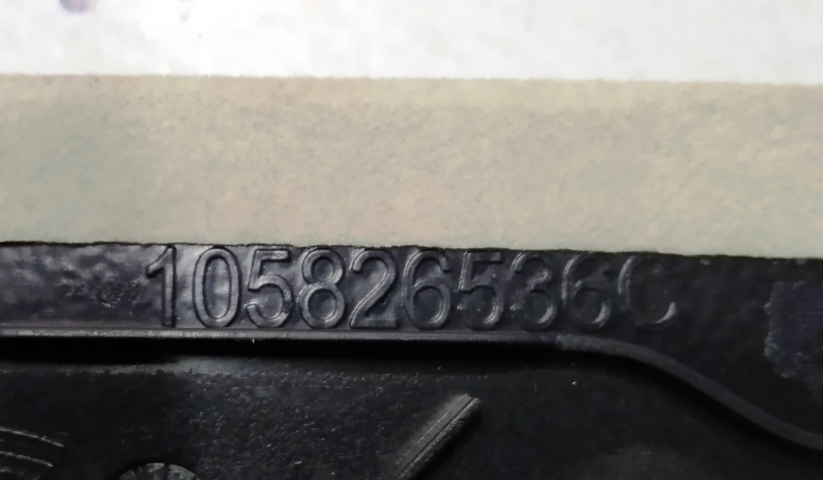 3 Облицювання дверей задніх лівих верх NAL CRM Tesla Model X 1055049-07-E