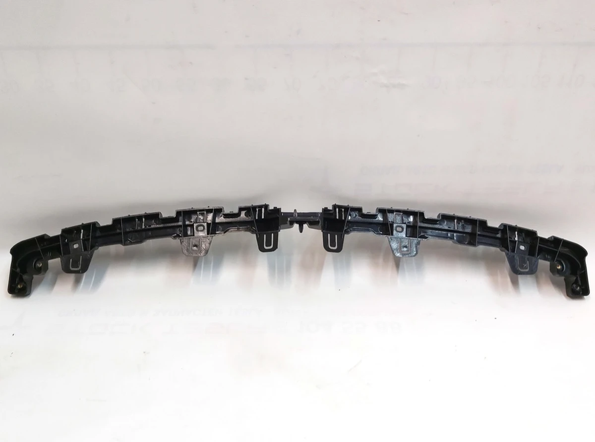 4 Кронштейн гриля напрямна бампера переднього Tesla model X 1055069-00-E