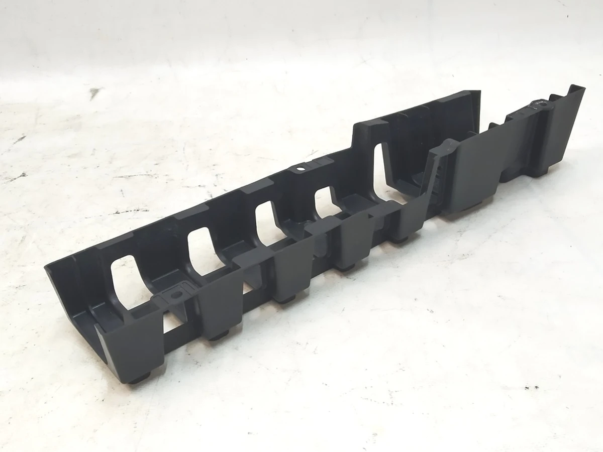 12 Кронштейн накладка повітропроводу лівий (6 місць) Tesla model X 1089758-00-B