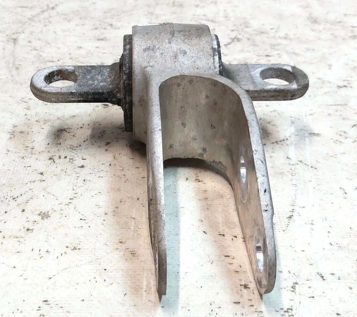 8 Кронштейн двигателя переднего подушка левый вилка AWD Tesla model X 1055366-00-H