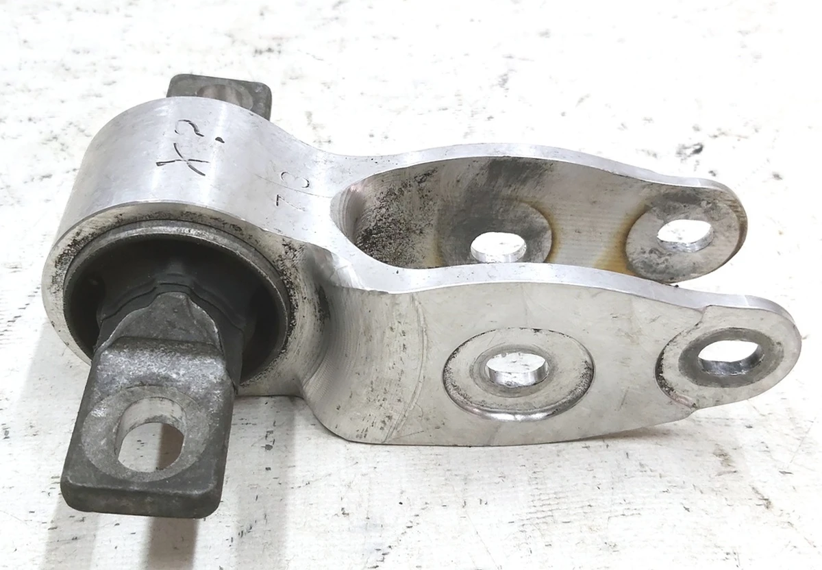 8 Engine mount bracket front cushion left AWD fork with damage Tesla model S model S REST model X 1055366-00-H