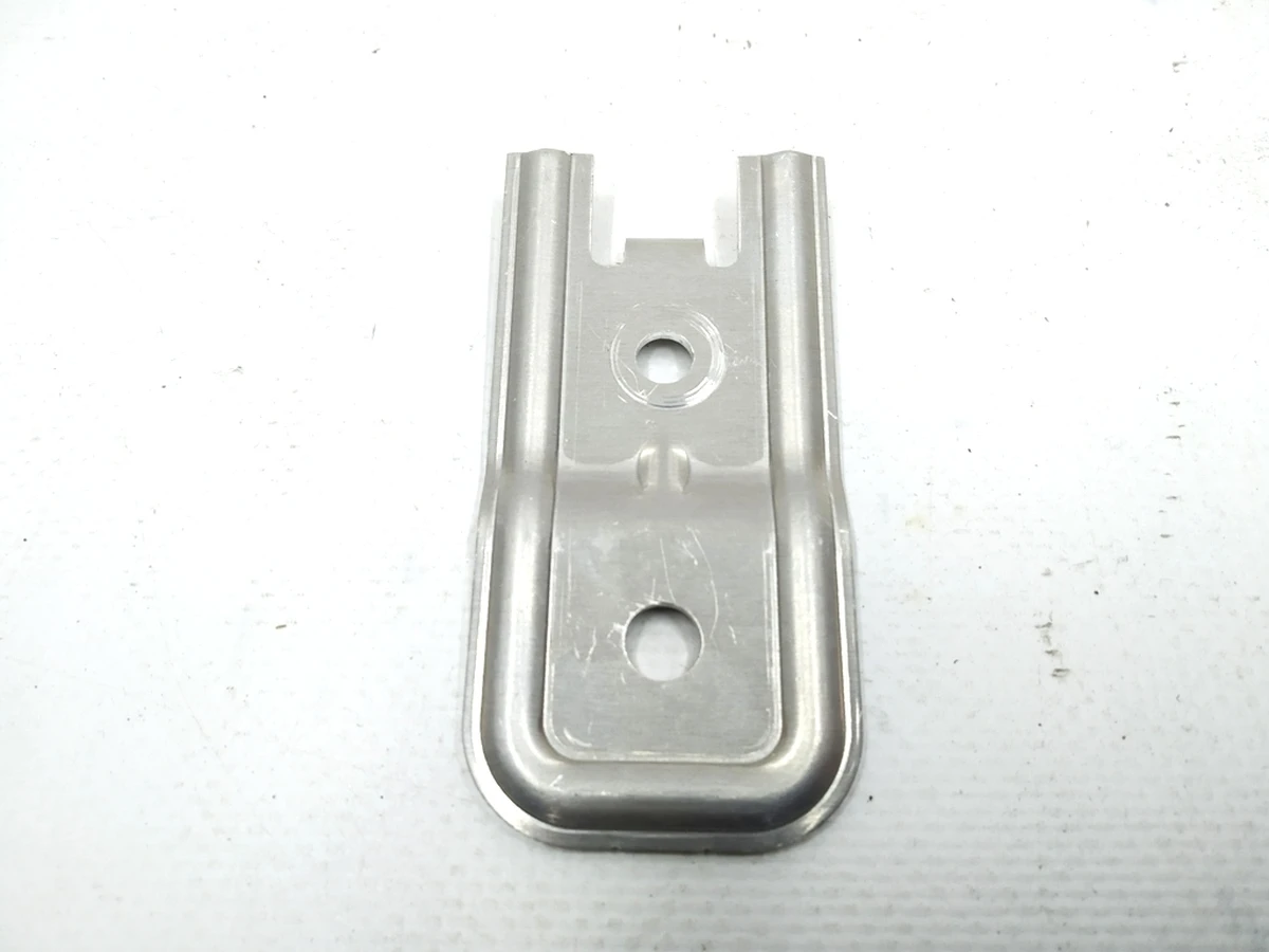 22 Кронштейн кріплення стелі та панорамного скла Tesla model S REST 1055686-00-A