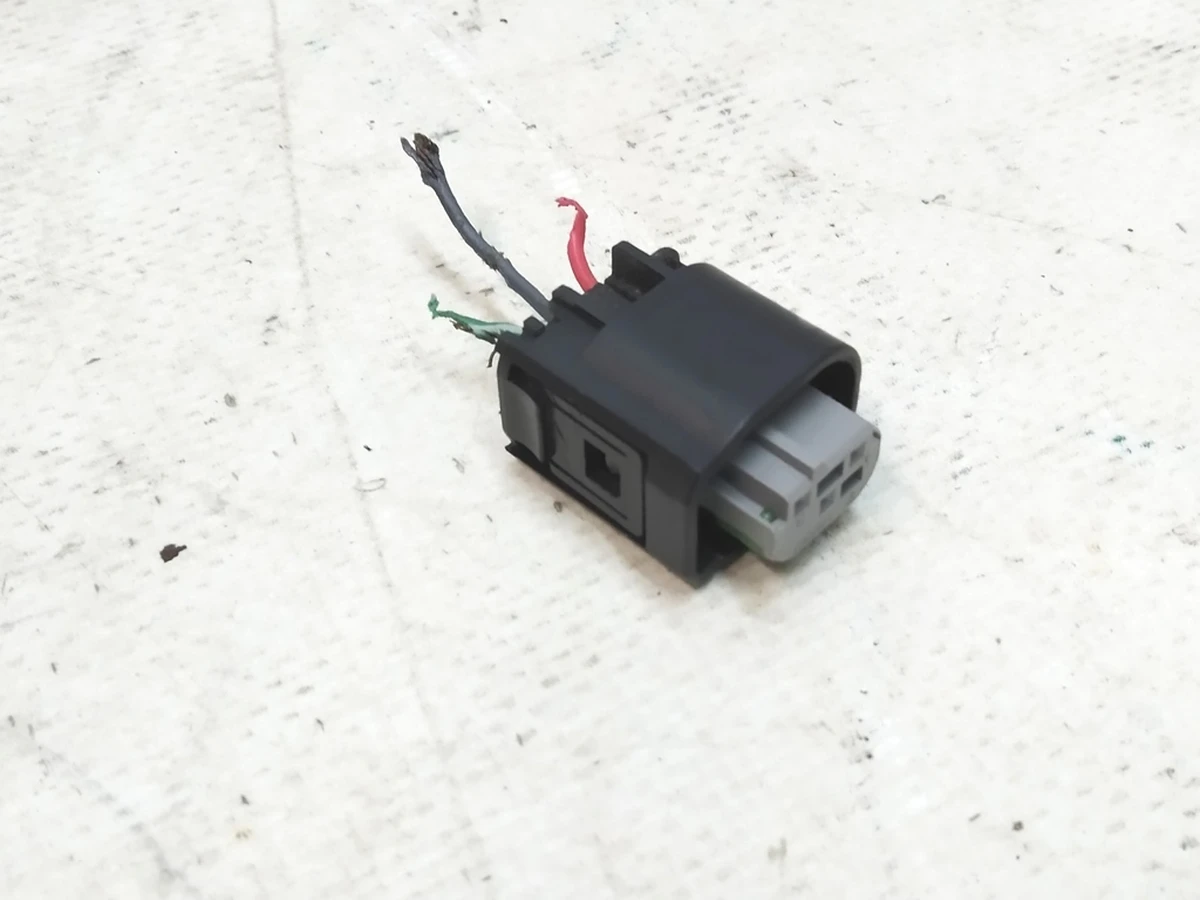 Роз'єм (фішка) датчика якості повітря 1055747 Tesla Model S REST, Model S Feb 2021, Model X, Model X Mar 2021