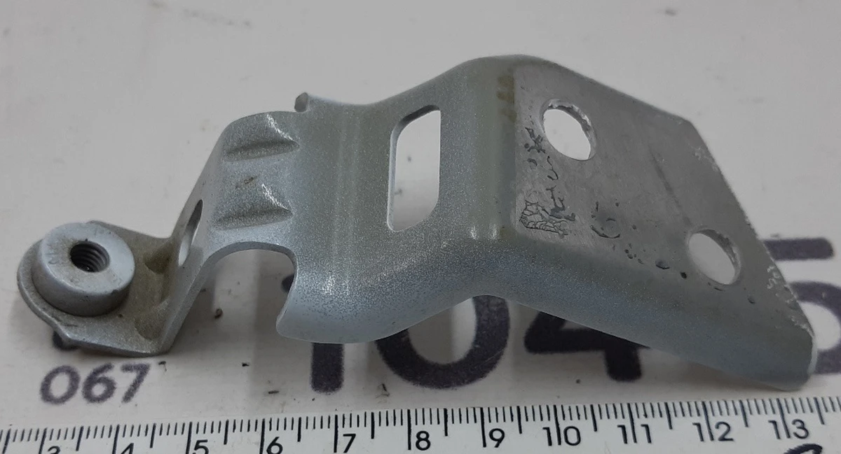 Lower fender mounting bracket, front right Tesla model X 1055757-00-A