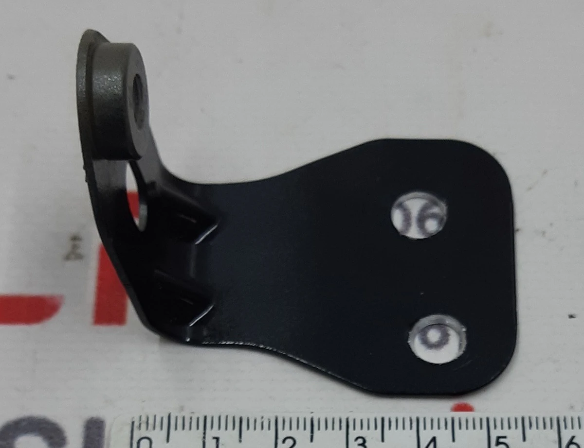 Кронштейн кріплення крила переднього лівого/правого верхній/середній Tesla model X 1055757-00-A