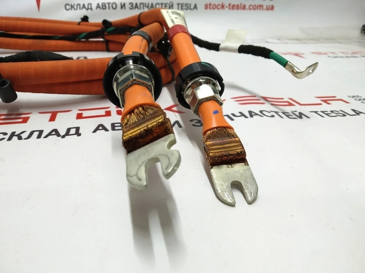 11 High voltage charging port cable (complete with earth cable) AWD Tesla model S REST 1055873-10-G