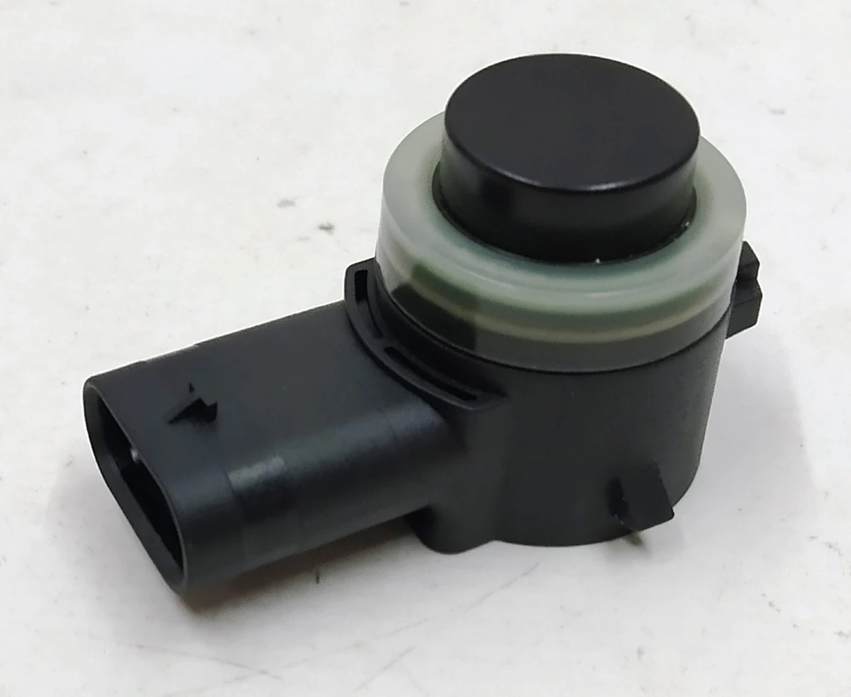 17 Датчик ультразвукового відкриття задніх дверей (парктронік) Tesla model X 1055890-00-E