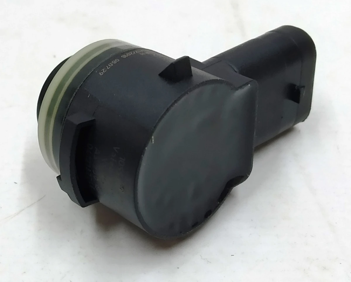 17 Датчик ультразвукового відкриття задніх дверей (парктронік) Tesla model X 1055890-00-E