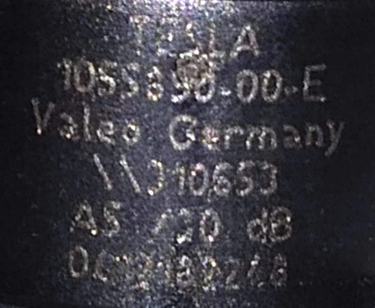 17 Датчик ультразвукового відкриття задніх дверей (парктронік) Tesla model X 1055890-00-E