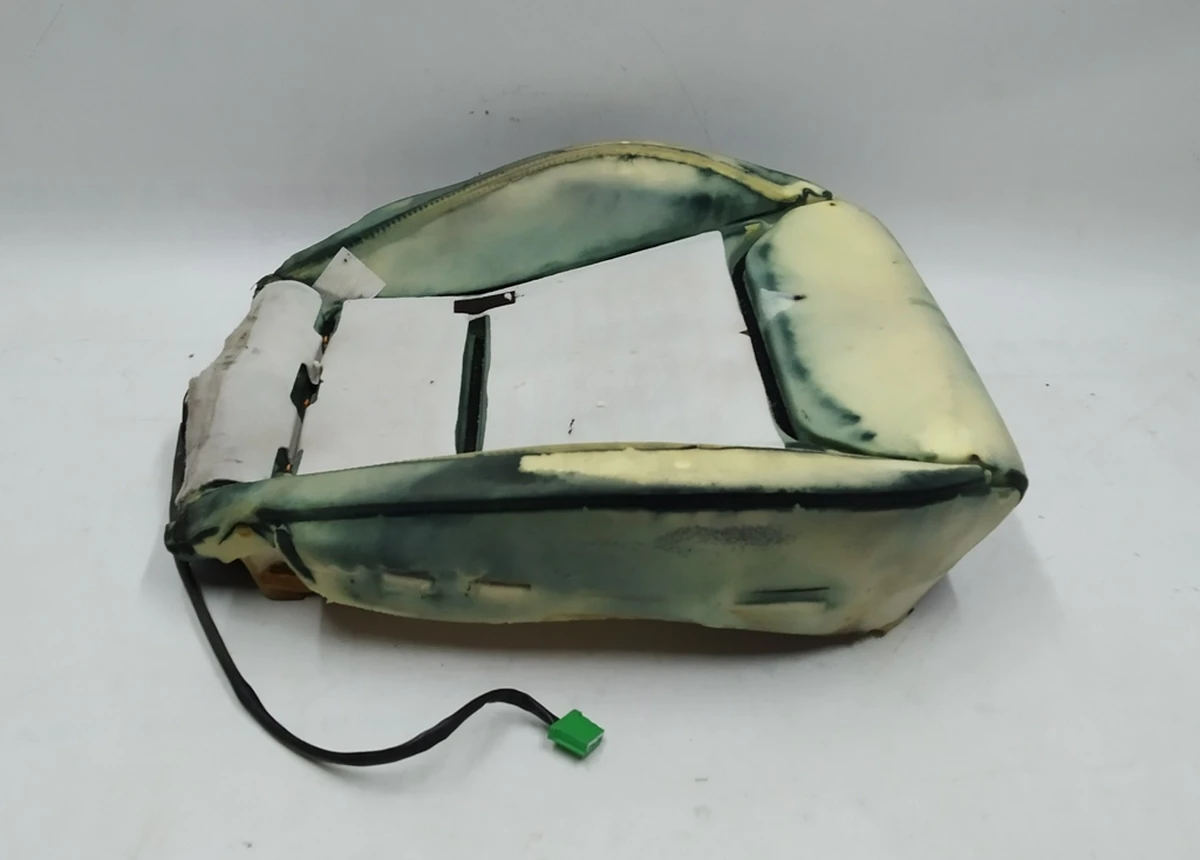 4 Пінний наповнювач нижньої частини пасажирського сидіння в зборі з підігрівом NEXT GEN (GEN 2) (з пошкодженням) Tesla model S, model S REST