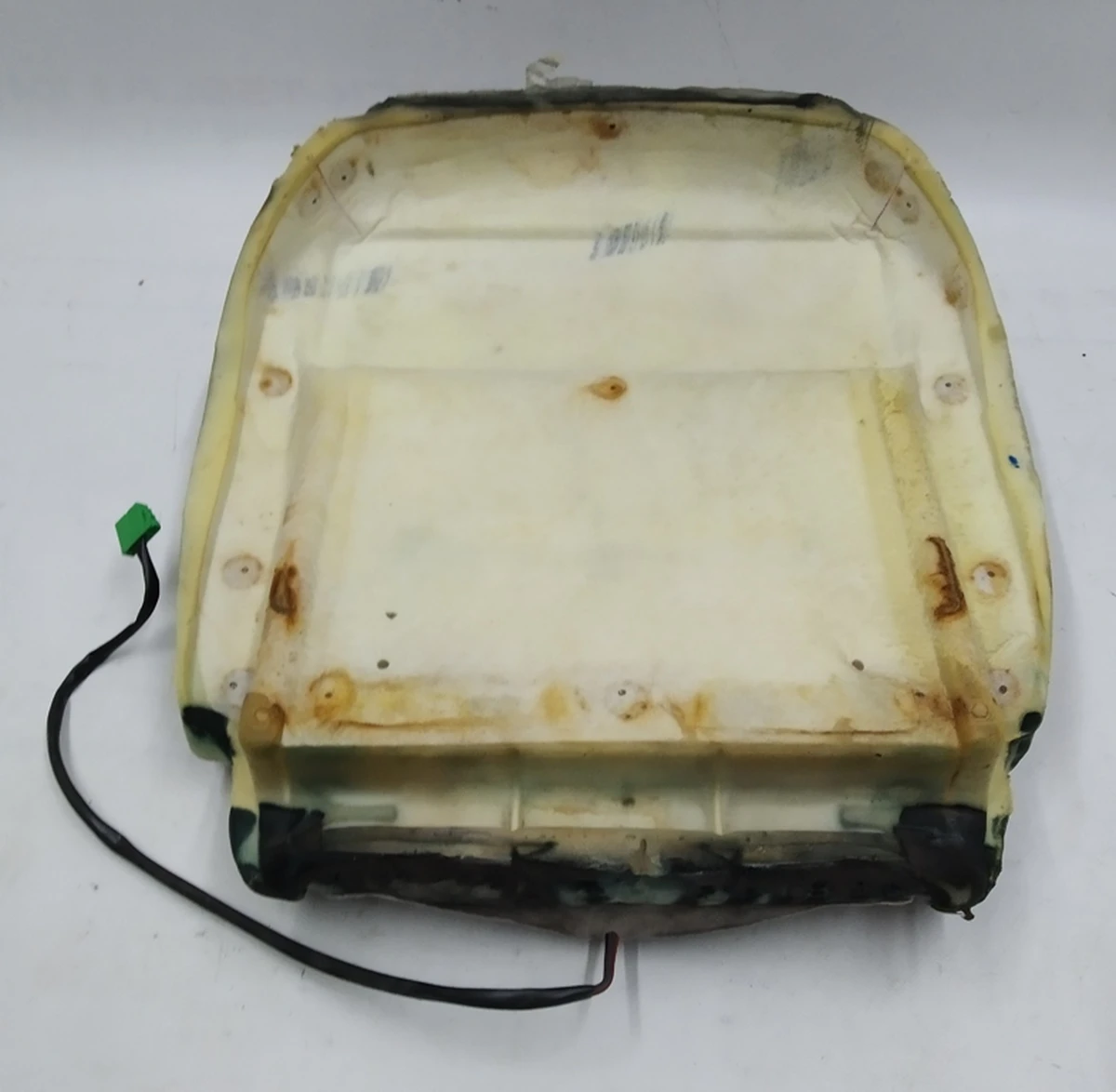 4 Пінний наповнювач нижньої частини пасажирського сидіння в зборі з підігрівом NEXT GEN (GEN 2) (з пошкодженням) Tesla model S, model S REST