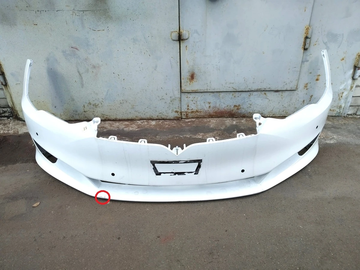 1 Бампер передній під 6 парктроників PPSW (у зборі) з пошкодженням Tesla model S REST 1056370-S4-A