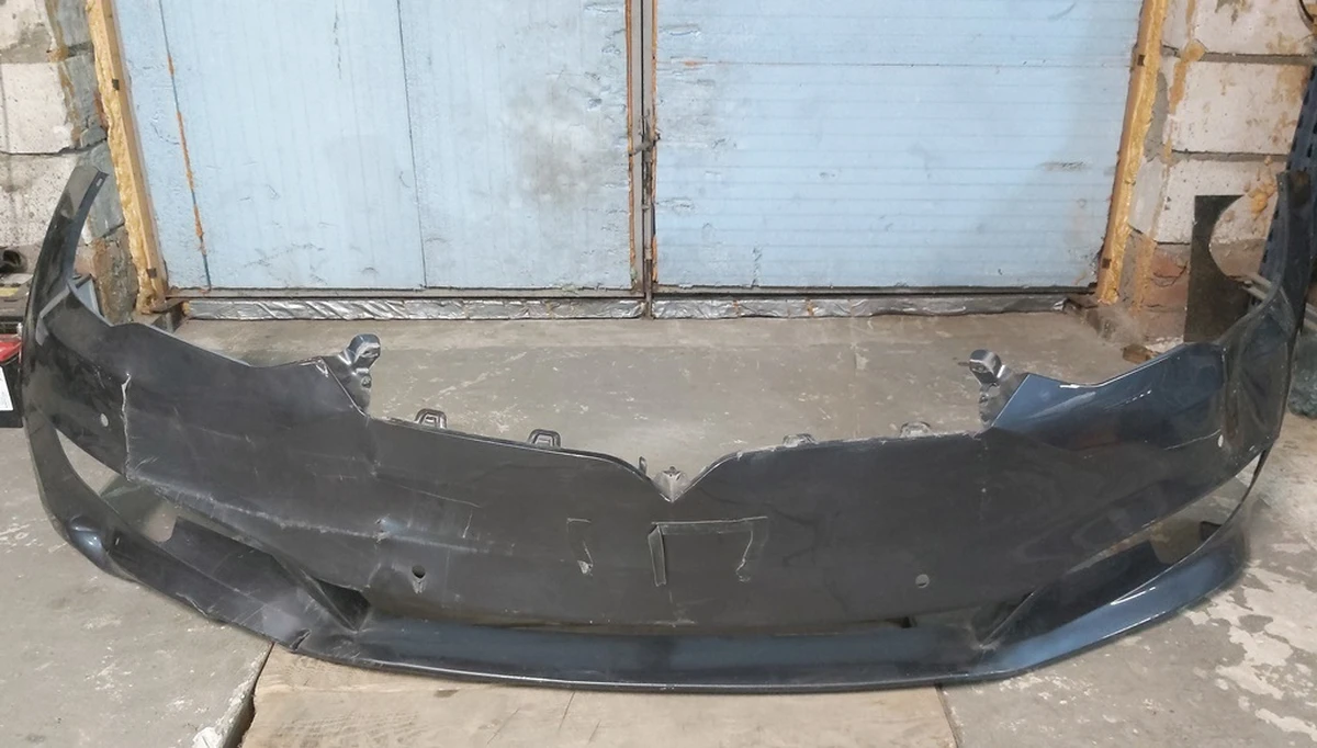 1 Бампер передний MIDNIGHT SILVER METALLIC-PMNG с повреждением Tesla model S REST 1056370-00-B