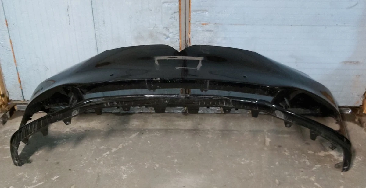 1 Бампер передній під 6 парктроників PBSB у зборі Tesla model S REST 1056370-S1-A