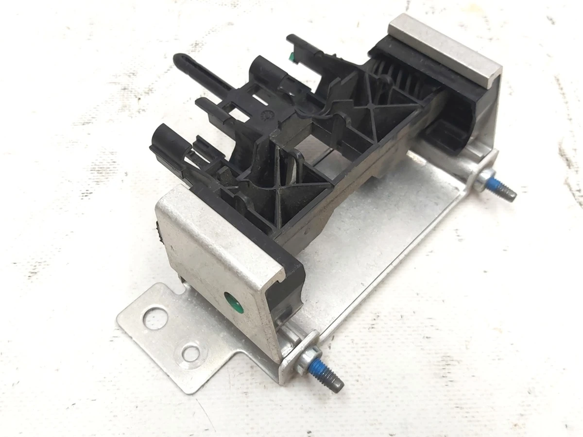 8 12V RAPIDMATE ASSY,MX/MS2 Tesla model X S REST 1056505-00-Z