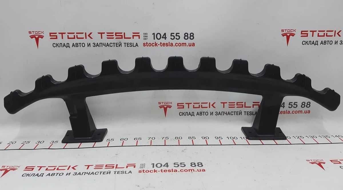 11 Гребінець переднього бампера Tesla model S REST 1056837-00-D