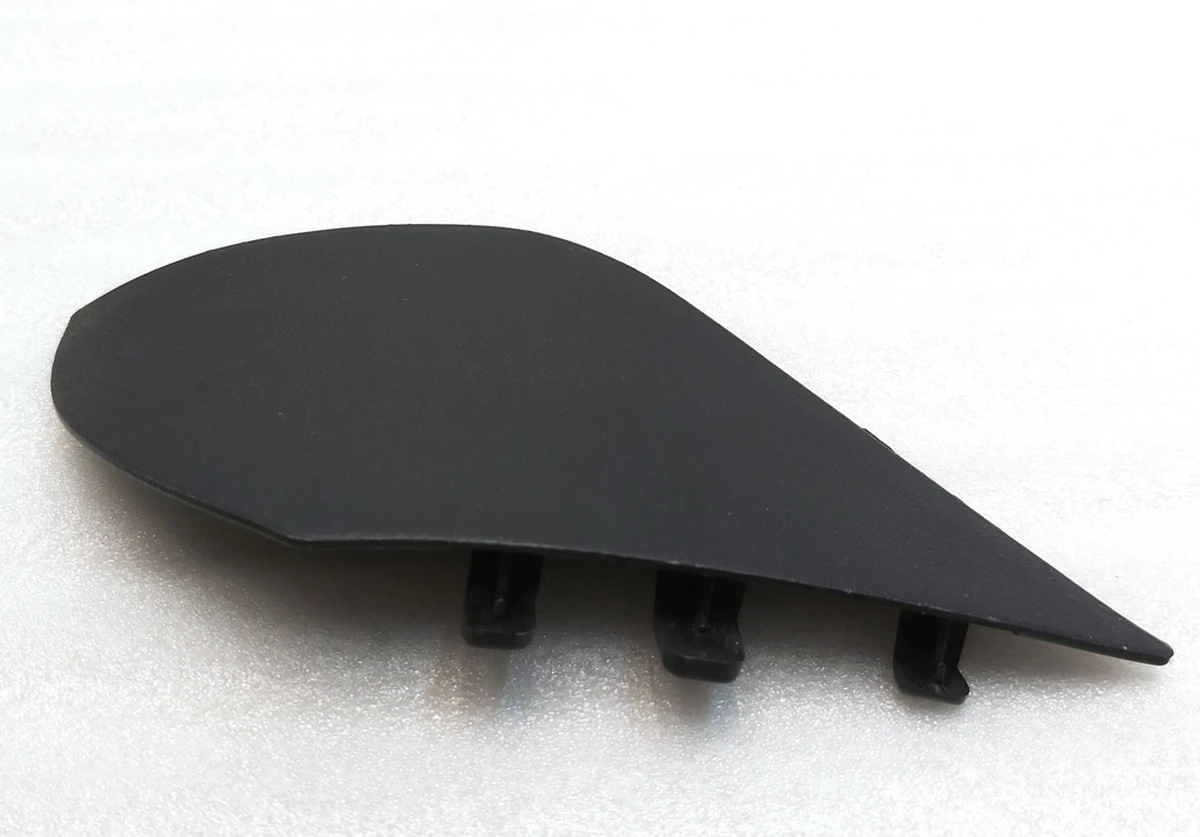 15 MX Front tow hook cover Tesla Model X 1057056-00-D