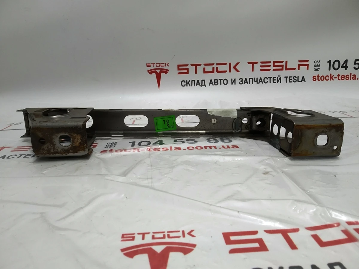 1 Front left/right seat mounting bracket Tesla model X 1057164-00-C