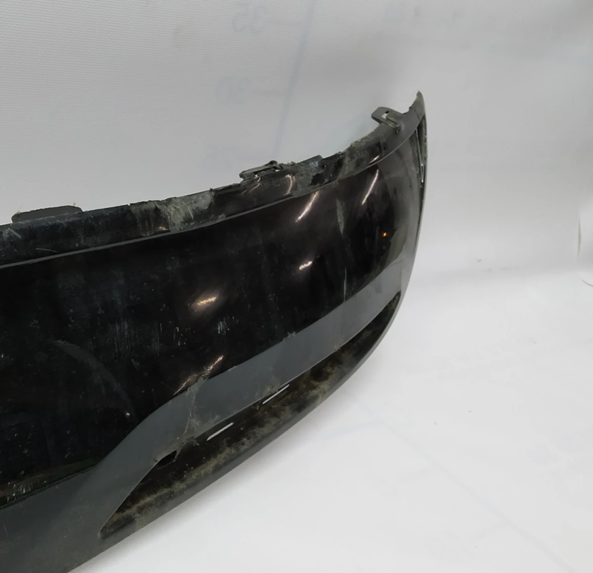 16 Накладка бампера заднего нижняя (губа) окрашена PBSB (с повреждениями) Tesla model S REST 1057321-00-C