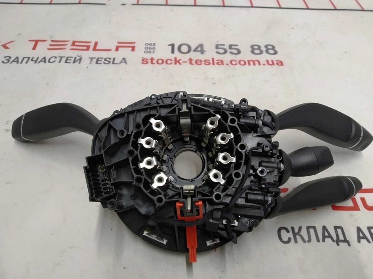 2 Модуль управління рульовою колонкою з круїзом і підігрівом Tesla model X 1057356-00-B