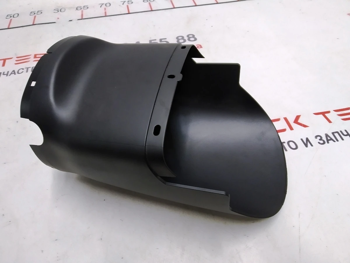 2 Кожух модуля управления рулевой колонкой с круизом и подогревом Tesla model X 1057356-00-B