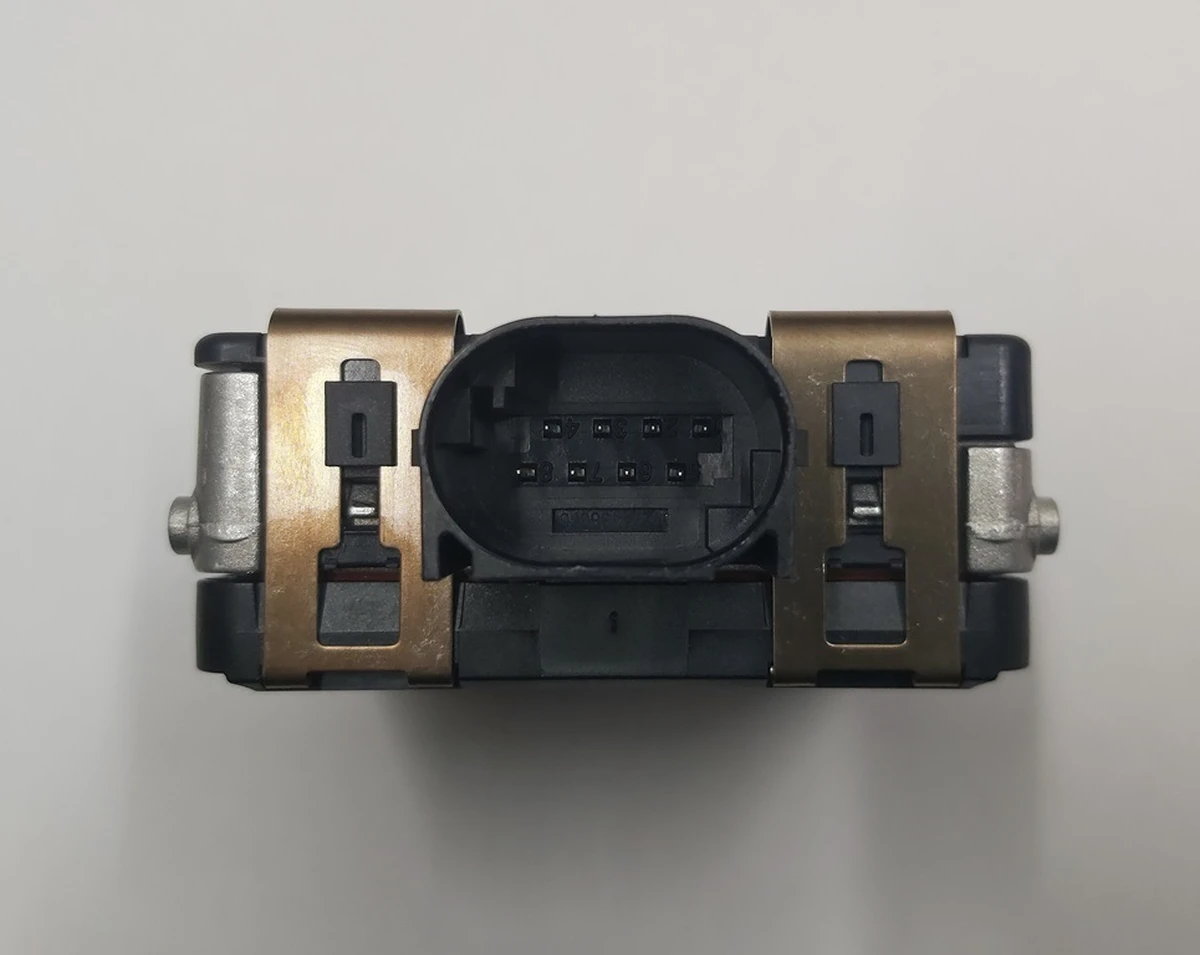 1 Радар автопілота АП 2.0 NEW Tesla S,S REST,X 1057551-00-B