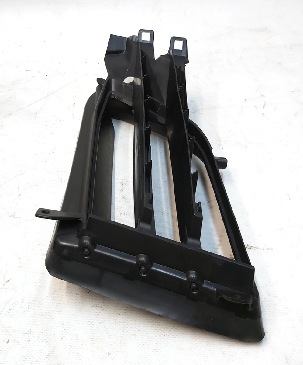 2 Корпус люверса активного левый без модуля Tesla model S REST 1057851-00-J