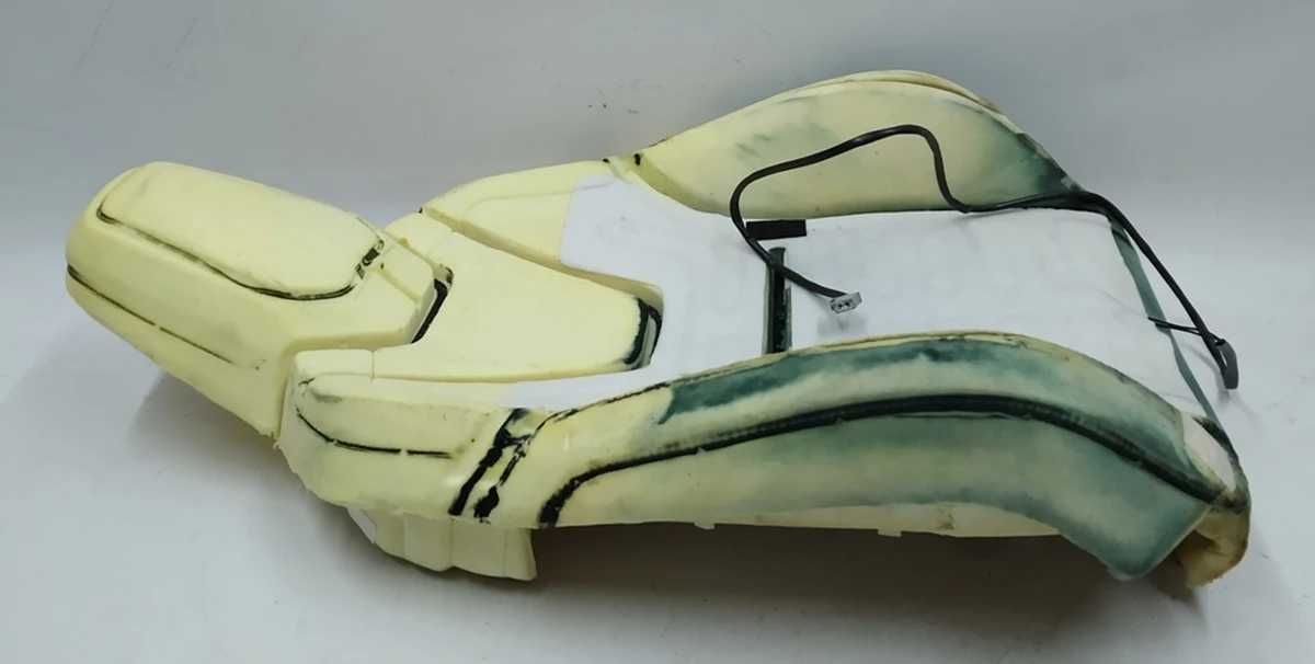 2 Пенный наполнитель спинки сиденья 1-го ряда в сборе с подогревом NEXT GEN (GEN 2) (с повреждением)  Tesla model S, model S REST 1058006-02-B