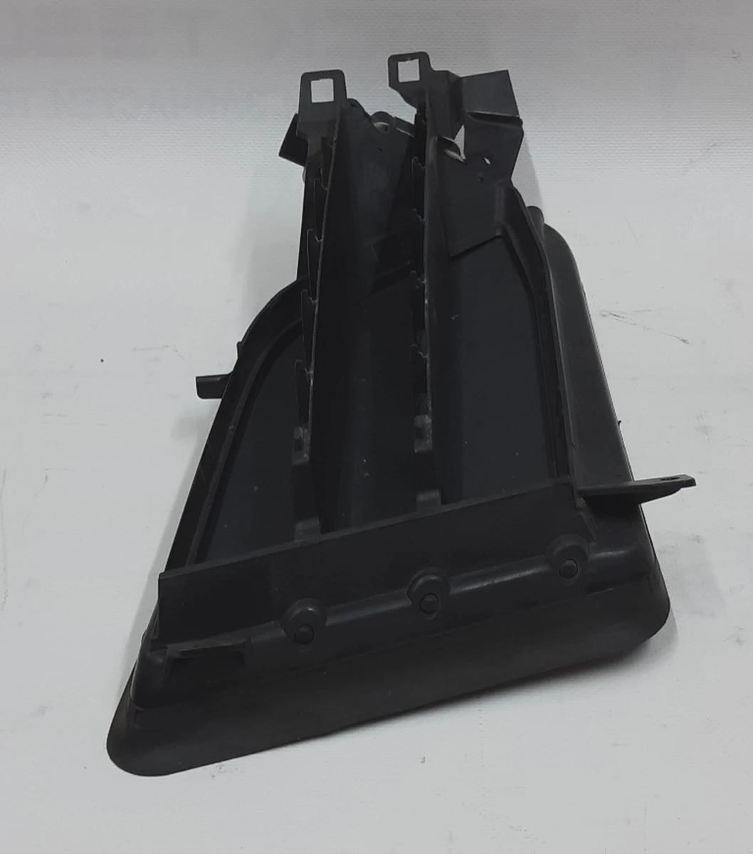 18 Корпус активного люверса правий у зборі з модулем Tesla model S REST 1058007-00-J