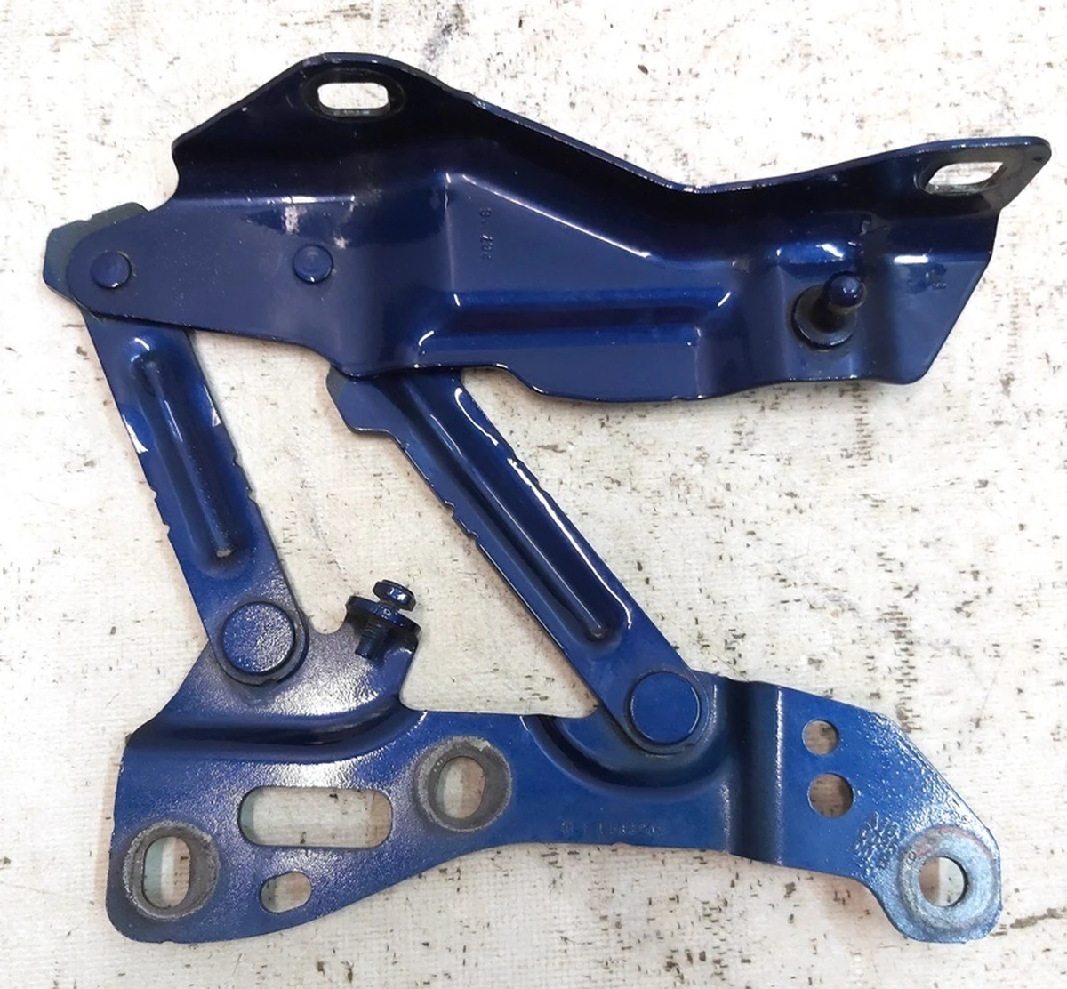 1 Петля кріплення капота ліва PPSB Tesla model X 1058041-00-B