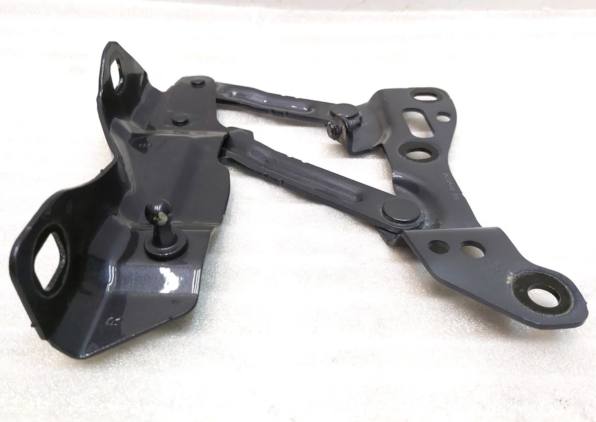 HOOD HINGE RH PMNG Tesla model X 1058042-00-B